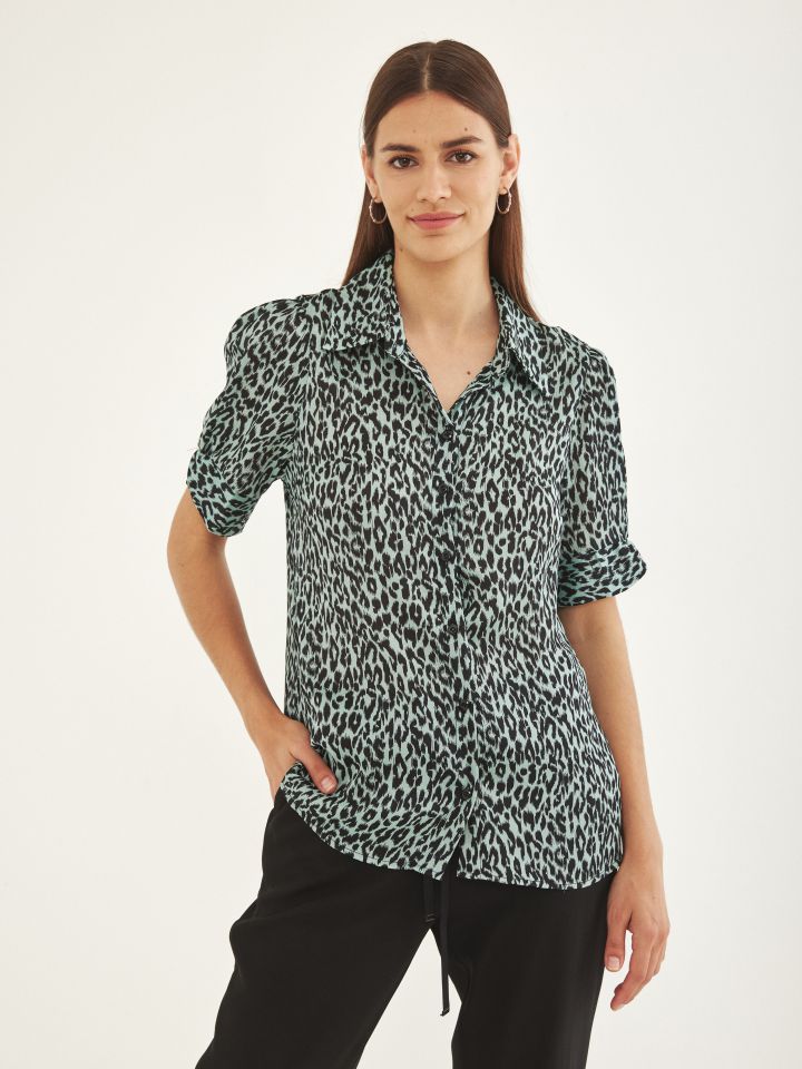 חולצה צוארון דפוס בצבע ירוק