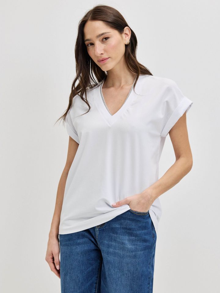 חולצה V לורקס PROMO בצבע לבן