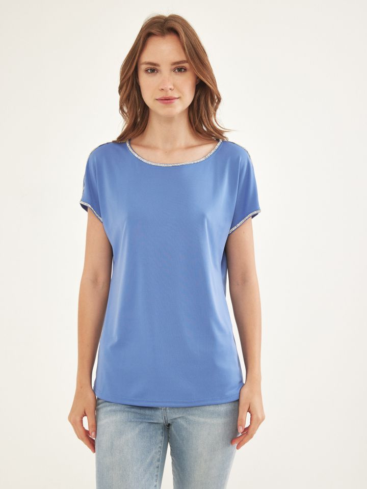 חולצה אמזון יהלומים בצבע כחול ונסה