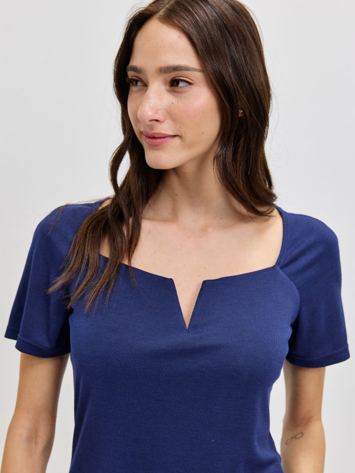 חולצה V ריב PROMO בצבע נייבי