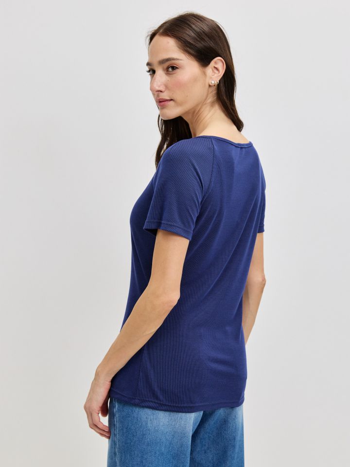 חולצה V ריב PROMO בצבע נייבי