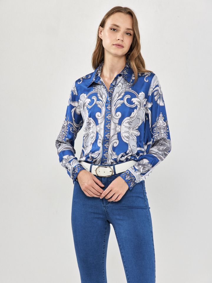 חולצה דפוס צוארון בצבע כחול ויקטוריה