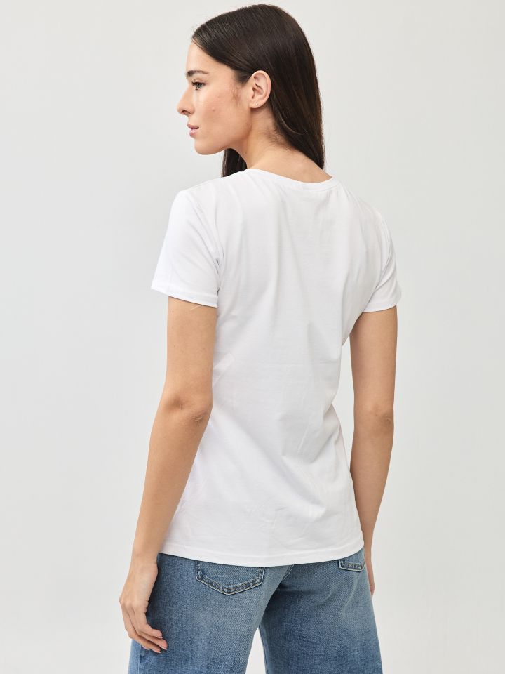 חולצה ניקי SMILA PROMO בצבע לבן