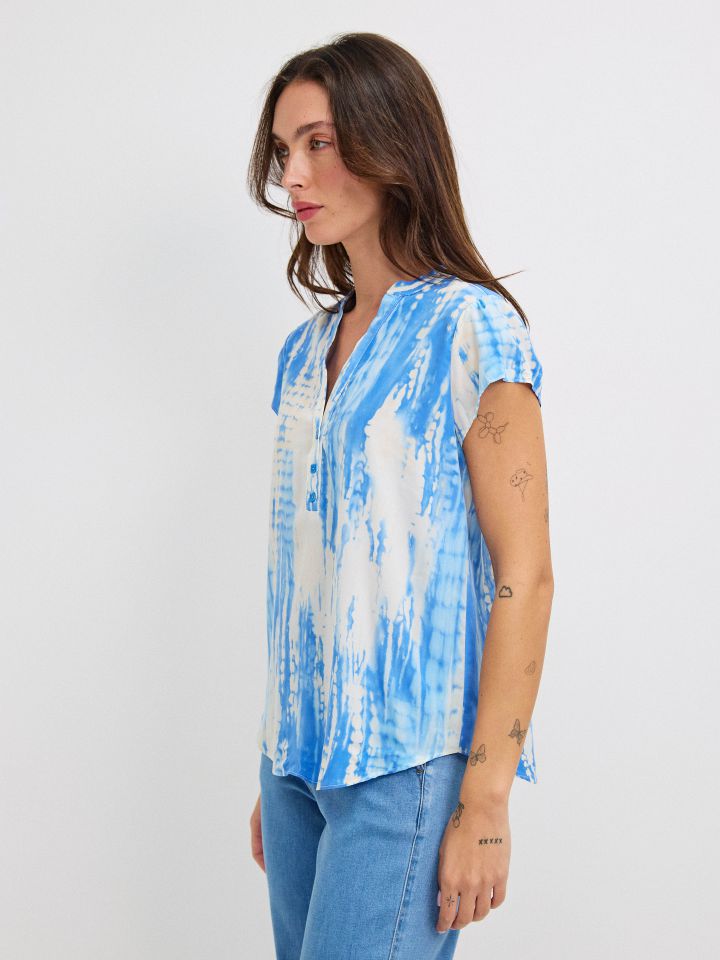 חולצה שינה דפוס PROMO בצבע תכלת