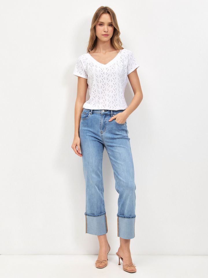 חולצה V תחרה PROMO בצבע לבן