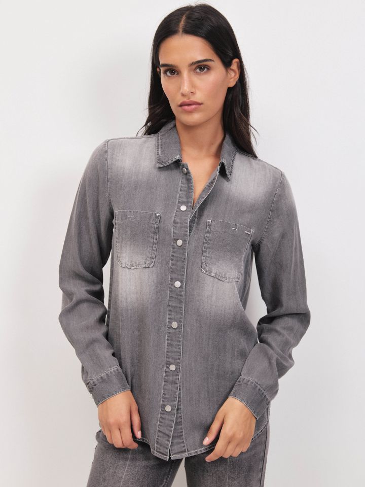 חולצה ג’ינס ויסקוזה לחצניות בצבע אפור כסף