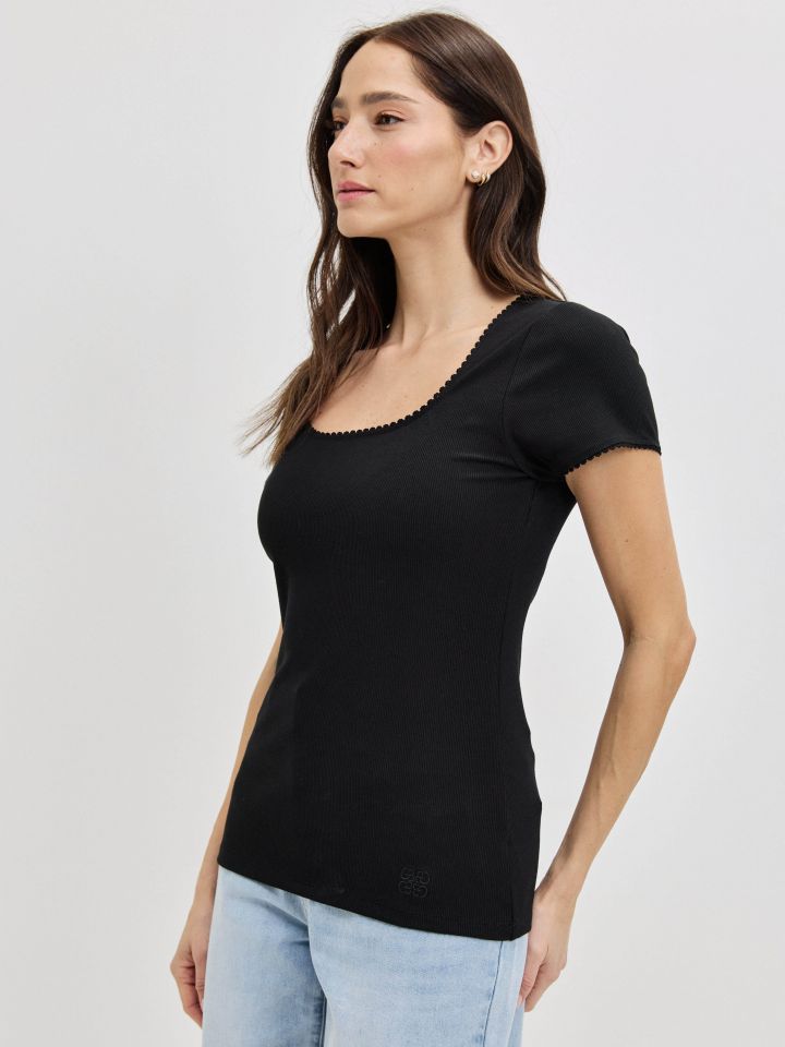 חולצה ריב מרובע PROMO בצבע שחור