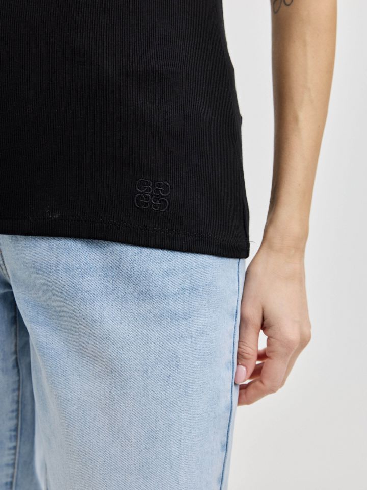 חולצה ריב מרובע PROMO בצבע שחור