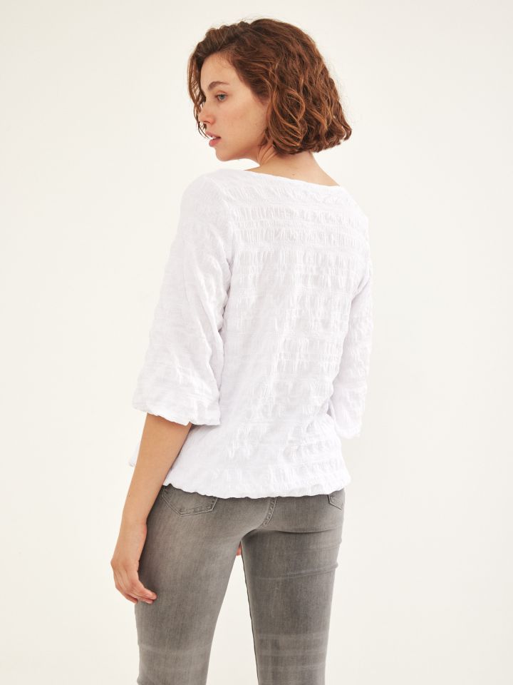 חולצה בלון בצבע לבן