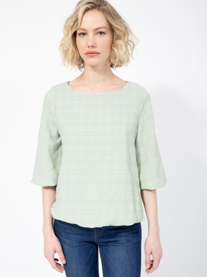 חולצה בלון בצבע ירוק בהיר