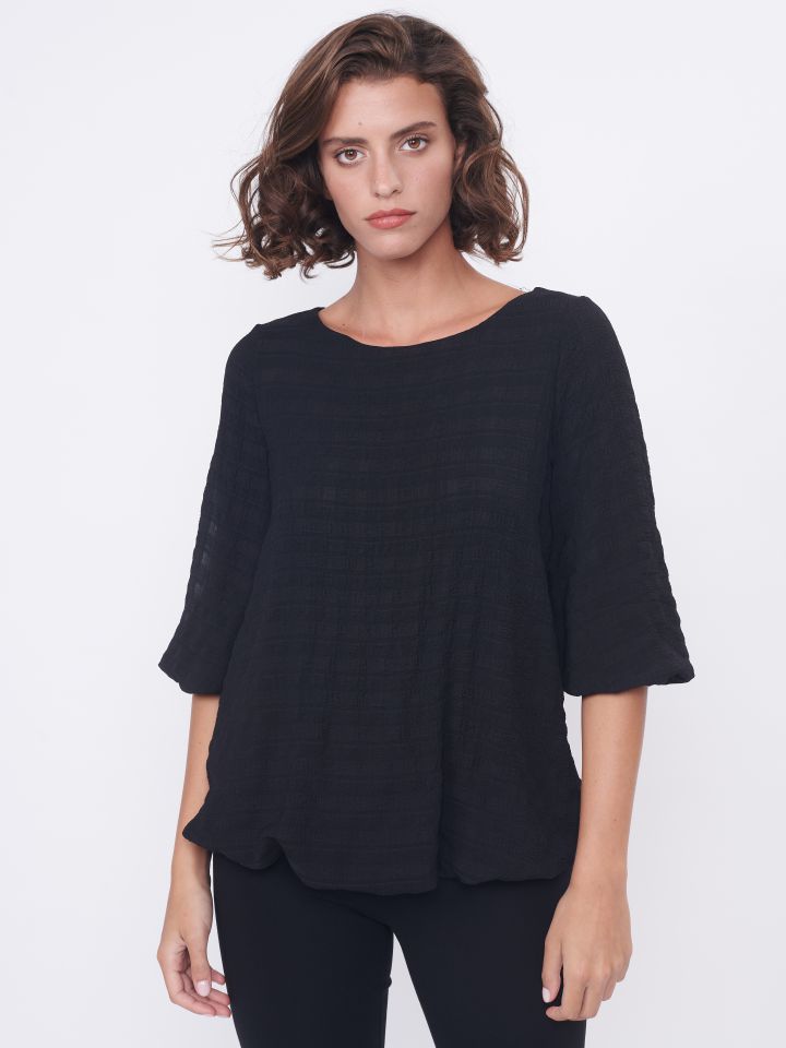 חולצה בלון בצבע שחור