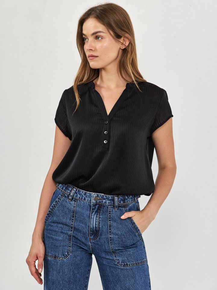 חולצה פסים שינה ללא שרוול בצבע שחור