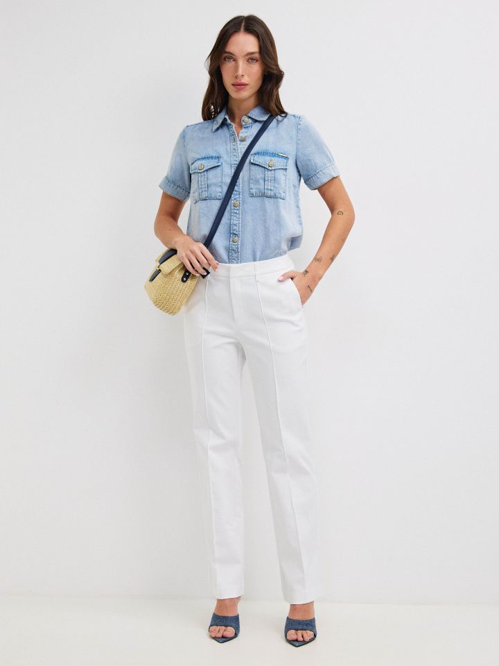 חולצה גינס כיסים בצבע ג’ינס בהיר