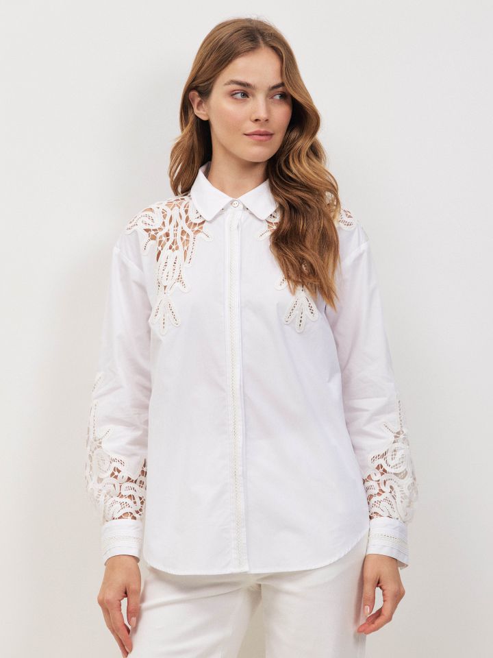 חולצה שילוב קרושה בצבע אופוויט