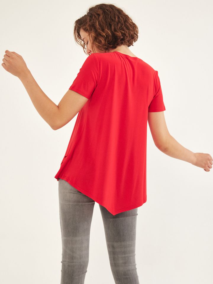 חולצה V רוכסן בצבע אדום