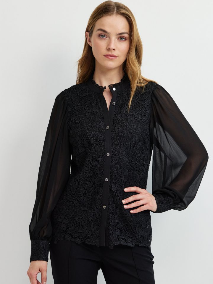 חולצה תחרה שילוב שיפון בצבע שחור