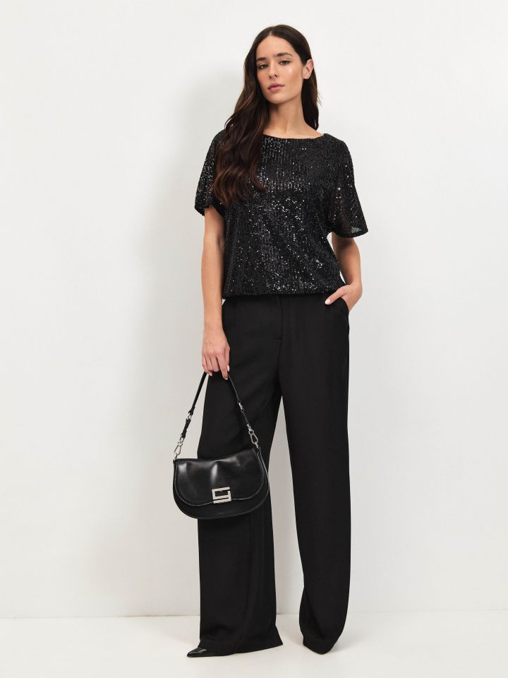 חולצה לורקס בצבע שחור