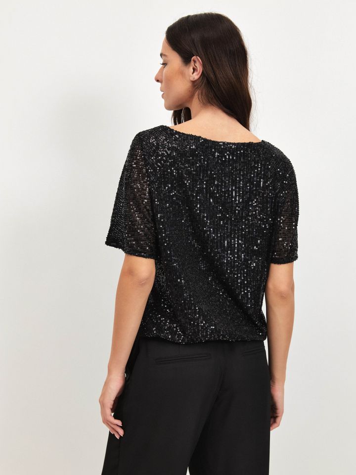 חולצה לורקס בצבע שחור