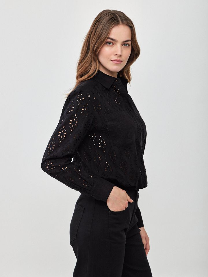 חולצה קרושה כיסים בצבע שחור