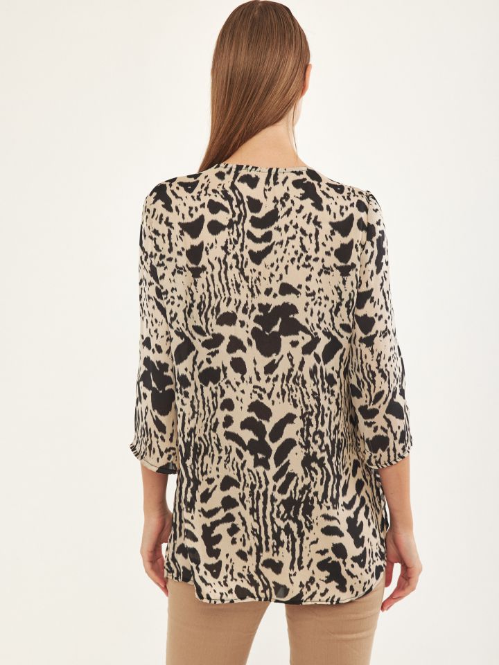 חולצה V דפוס לולאות בצבע בייז’