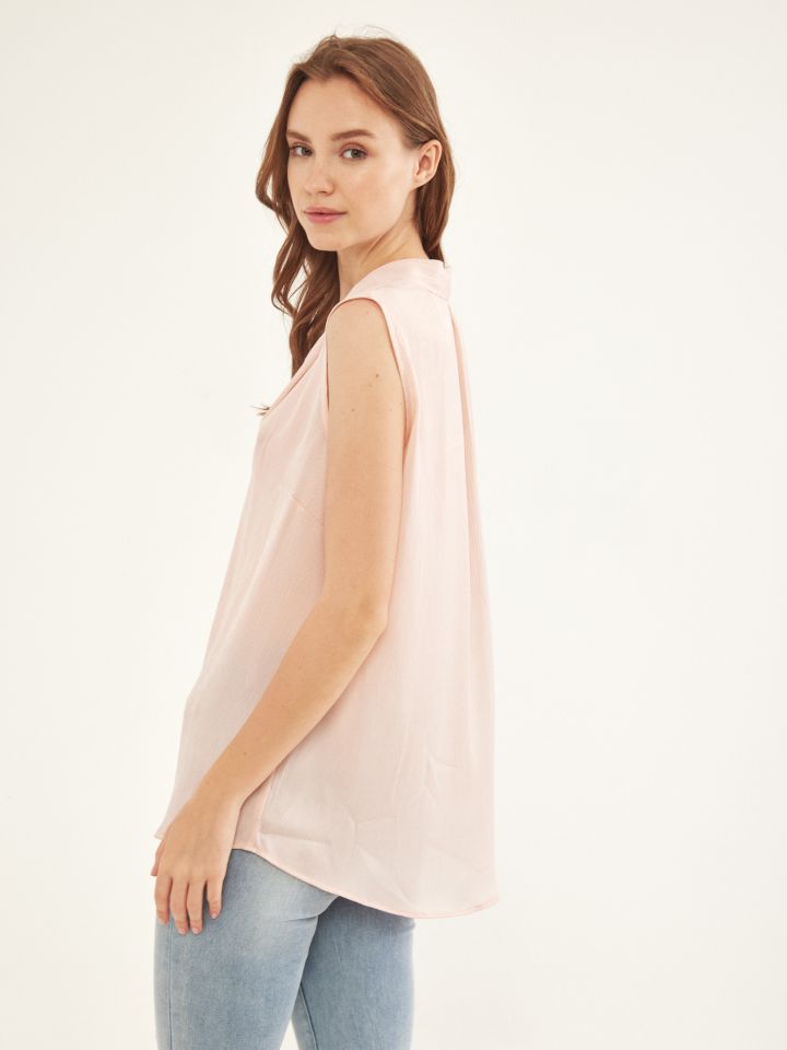 חולצה V כפתורים SHIRA בצבע ורוד עתיק