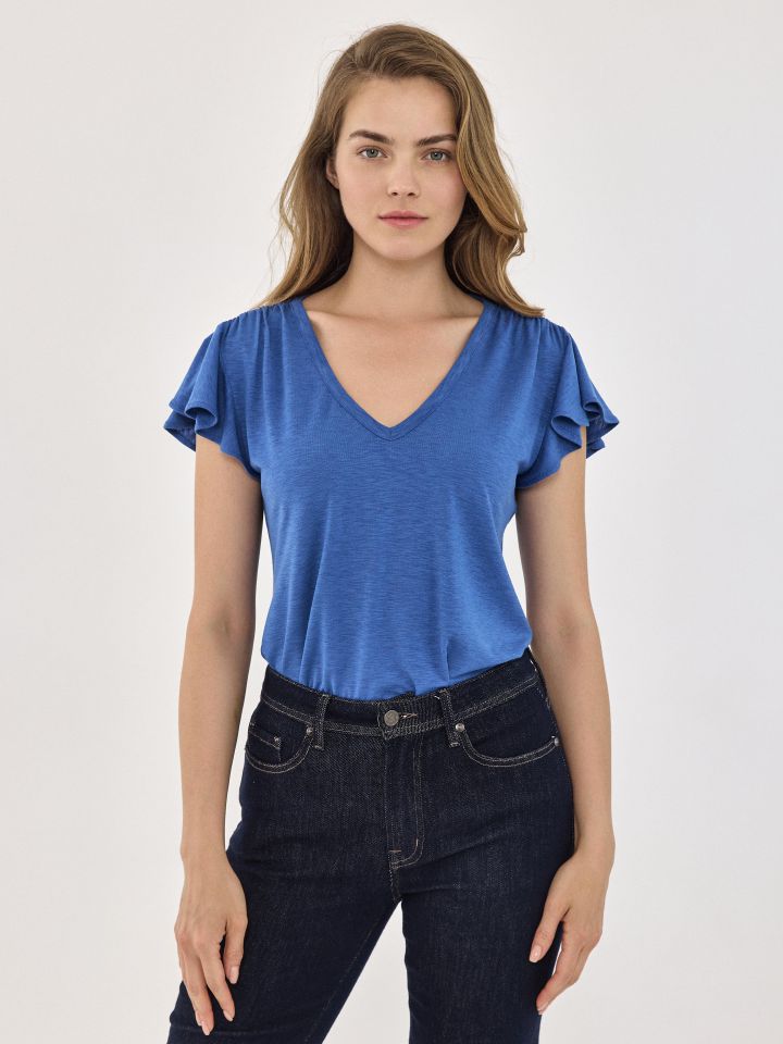 חולצה V סלאב כיווצים בכתפיים PROMO בצבע כחול רויאל