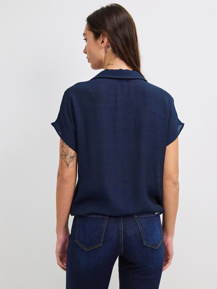 חולצה צוארון קשירה במותן PROMO בצבע נייבי