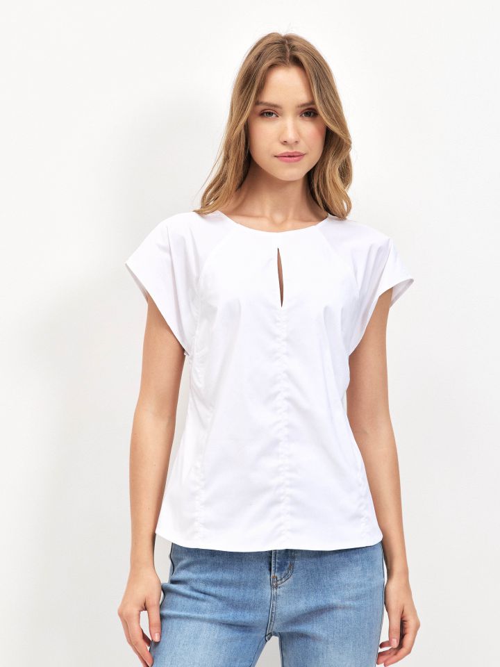 חולצה שרוול מלמלה בצבע לבן