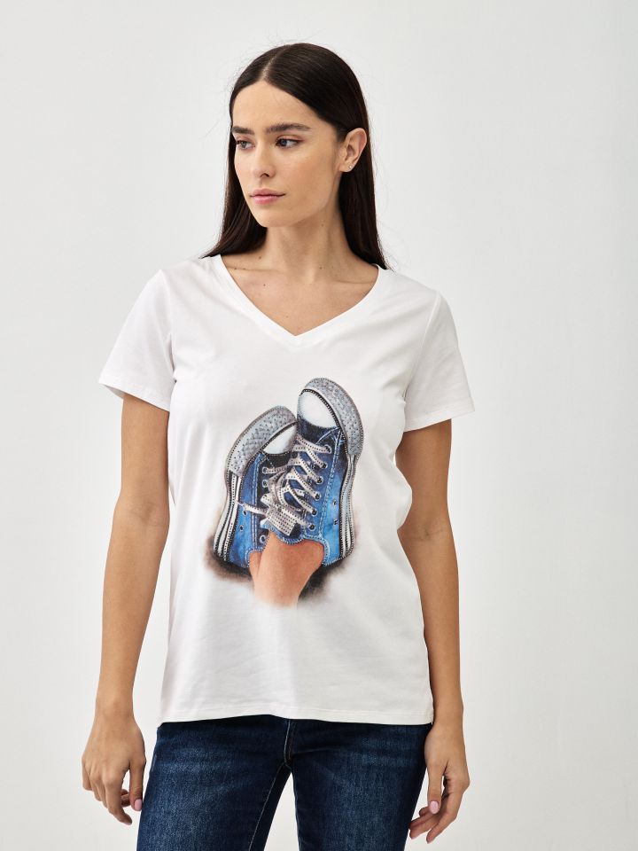 חולצה V נעליים PROMO בצבע לבן