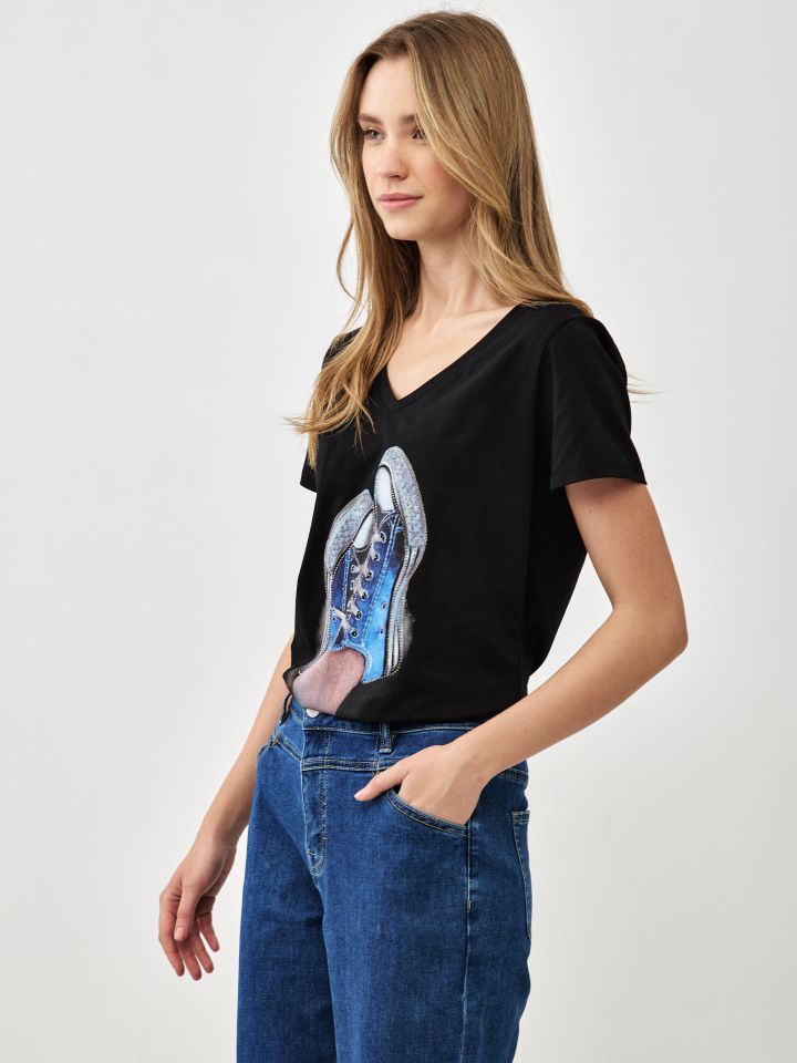 חולצה V נעליים PROMO בצבע שחור