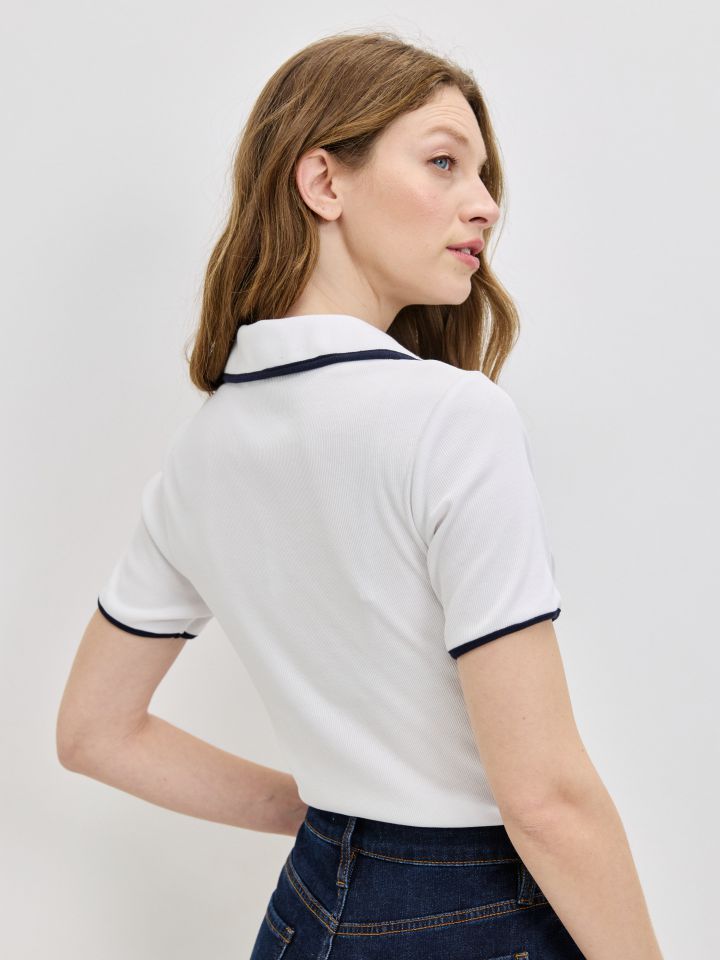 חולצה צוארון שילוב PROMO בצבע לבן