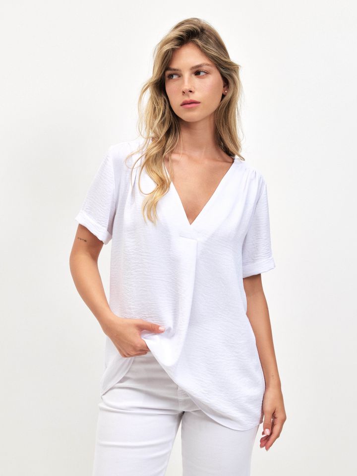חולצה V כיווצים  PROMO בצבע לבן
