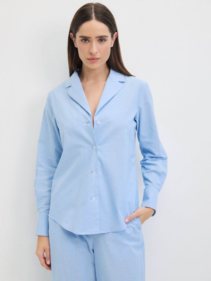 חולצה מכופתרת ALONA בצבע תכלת