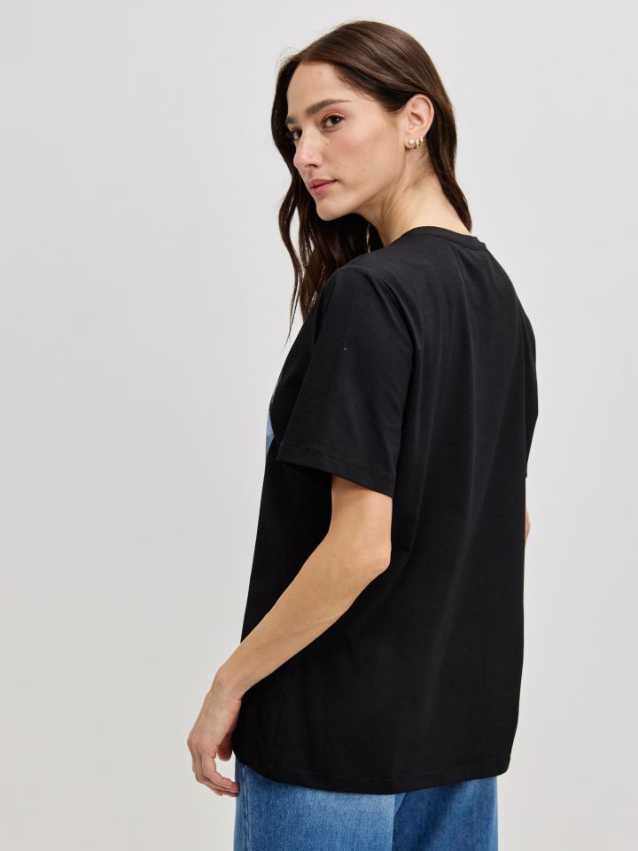 חולצה דפוס AMOUR PROMO בצבע שחור