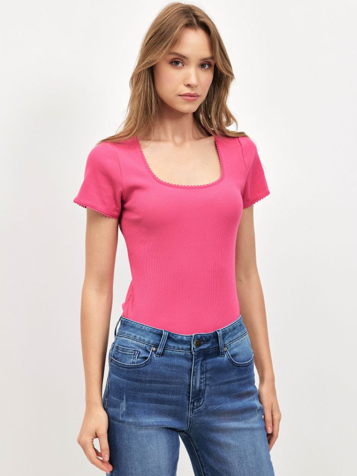חולצה ריב פתח מרובע PROMO בצבע פוקסיה