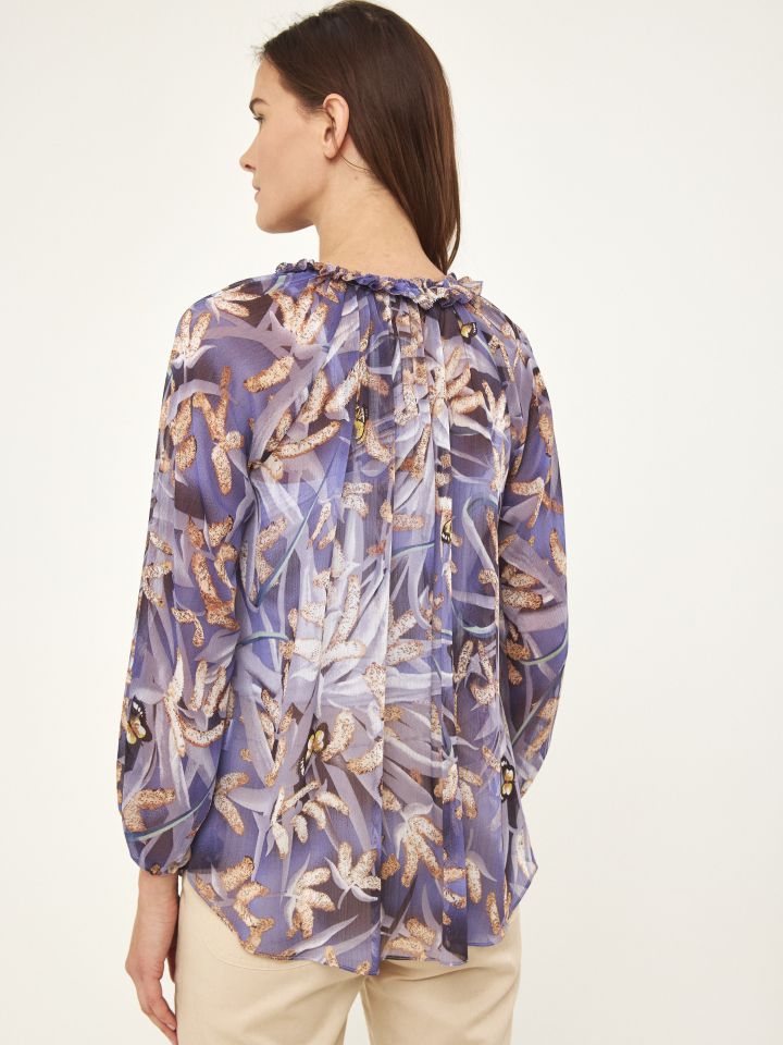 חולצה דפוס פרפרים ופרחים בצבע פרחוני