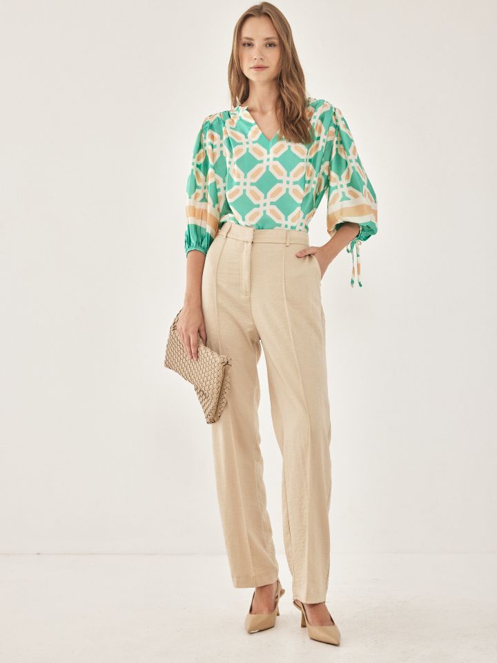 חולצה סטן דפוס בורדורה בצבע ירוק בהיר