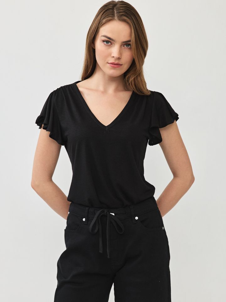 חולצה סלאב PROMO כיווץ בכתפיים בצבע שחור