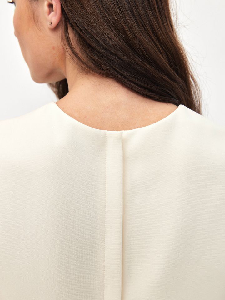 חולצה NATALY רוכסן בגב בצבע שמנת