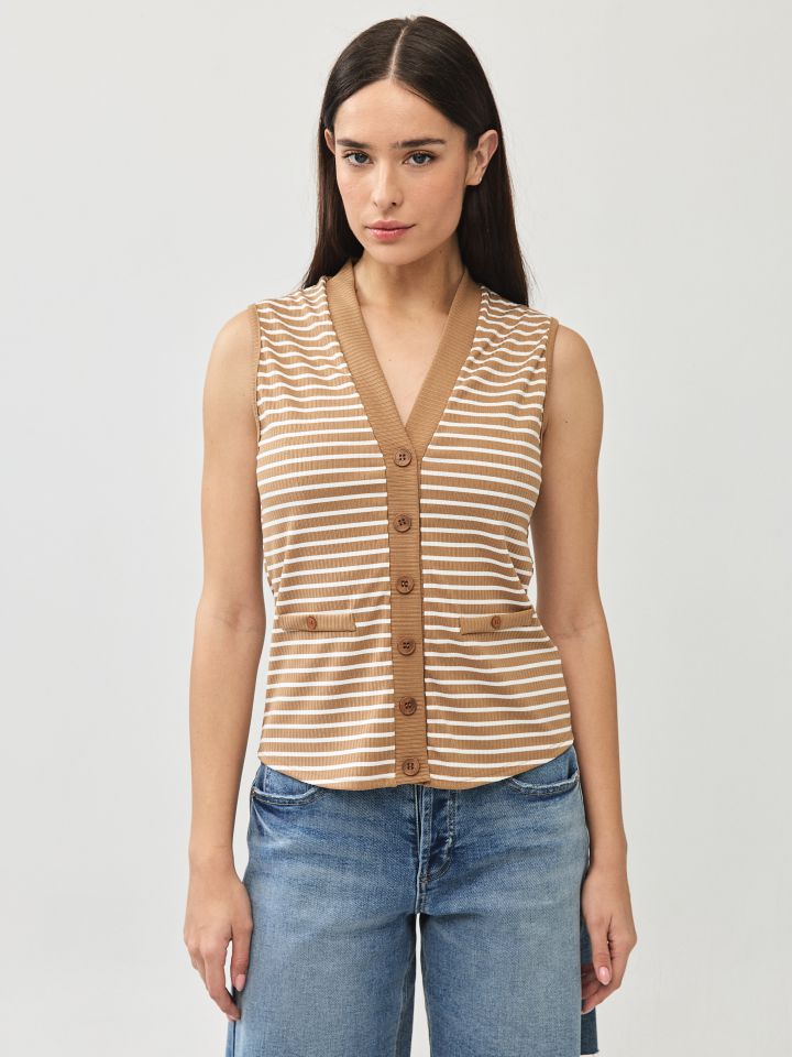 חולצה ריב פסים + כפתורים בצבע בייז’