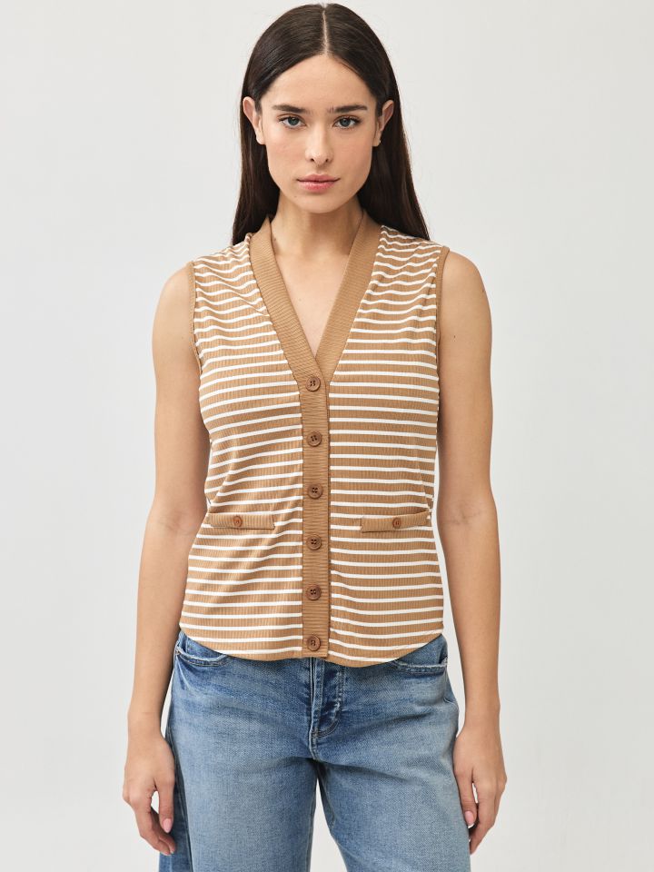 חולצה ריב פסים + כפתורים בצבע בייז’