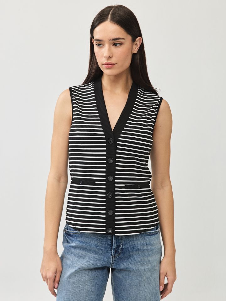 חולצה ריב פסים + כפתורים בצבע שחור