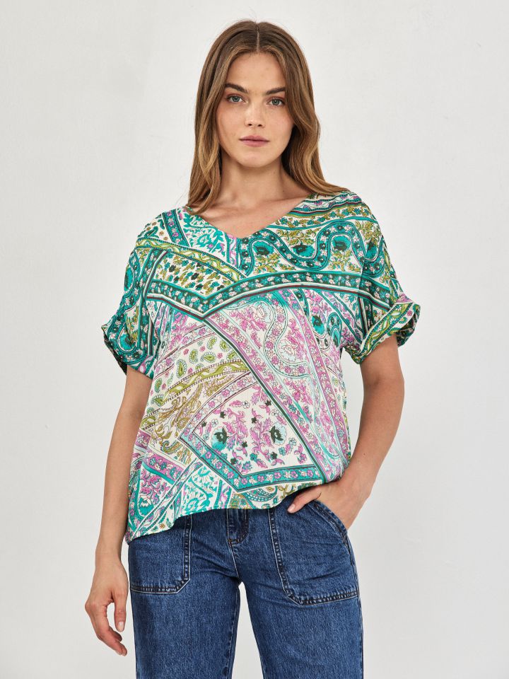 חולצה V דפוס טאי אן די בצבע ירוק