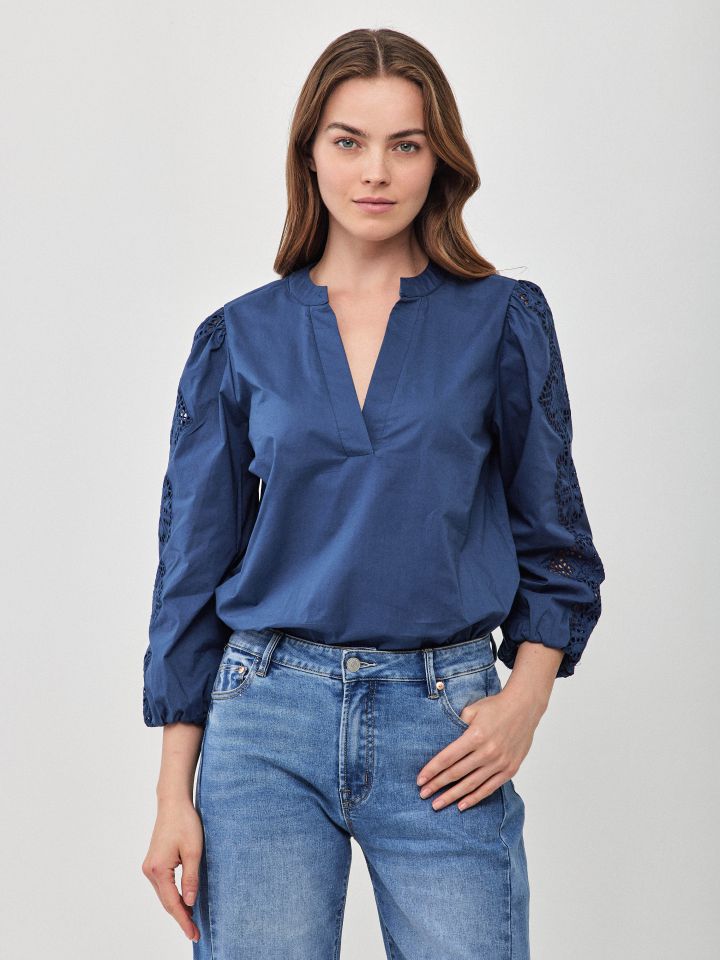 חולצה קרושה בשרוול בצבע נייבי