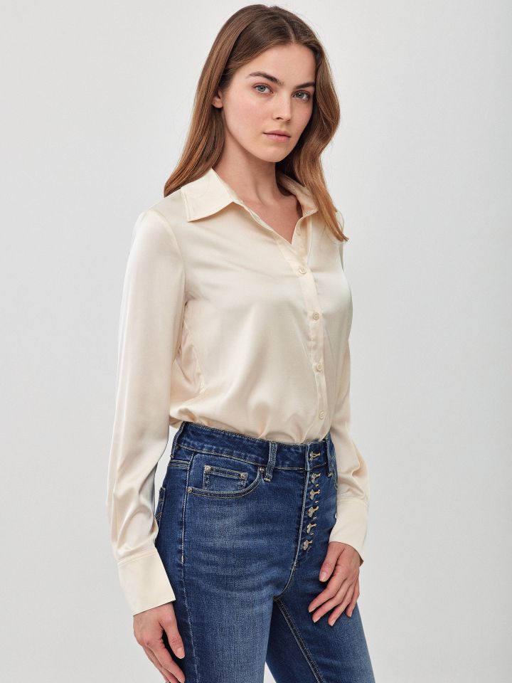 חולצה סטן PROMO שרוול ארוך בצבע שמפניה