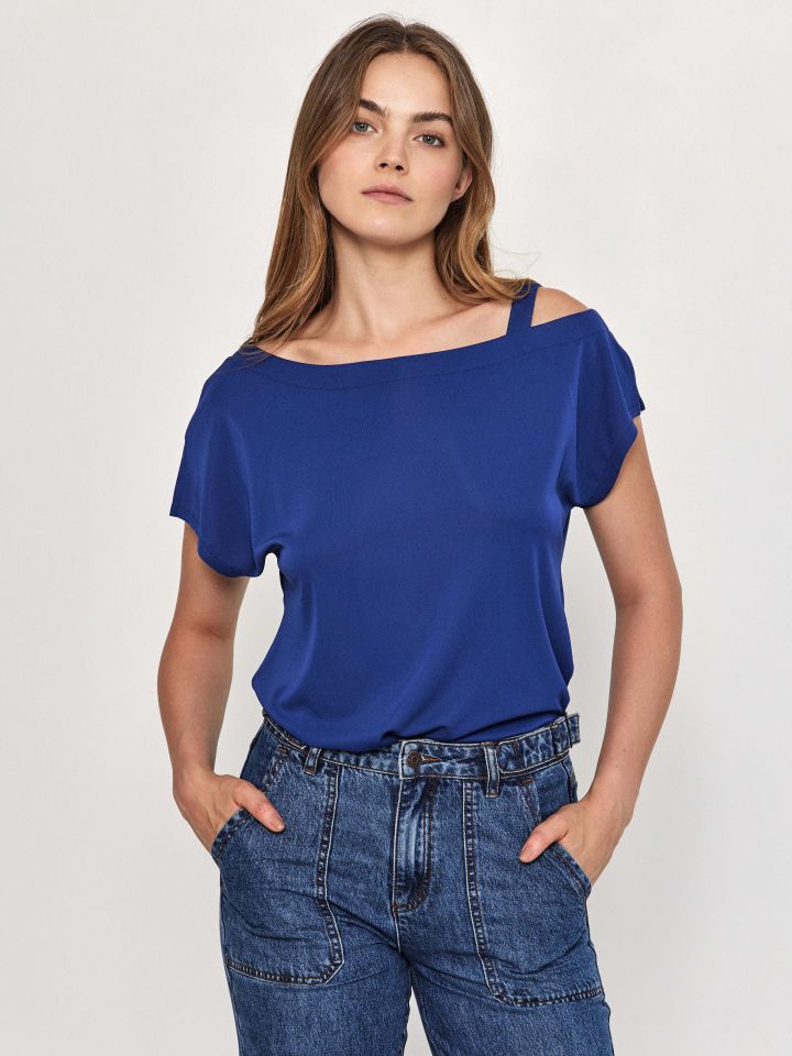 חולצה פתח בכתף אמזון בצבע כחול רויאל