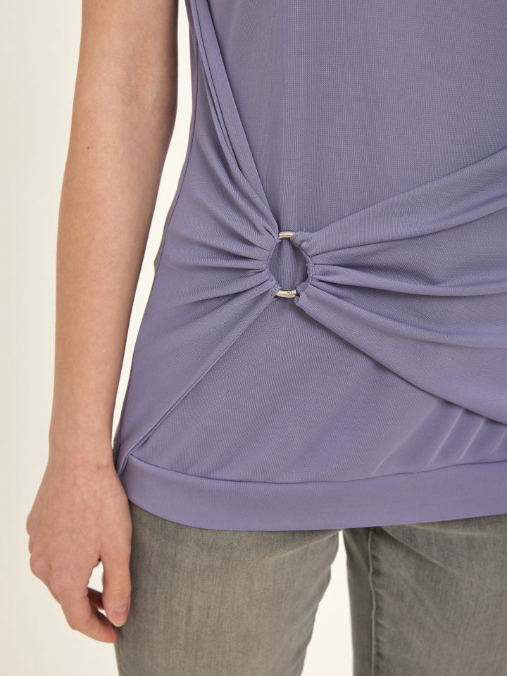 חולצה אמזון אבזם בצבע סגול