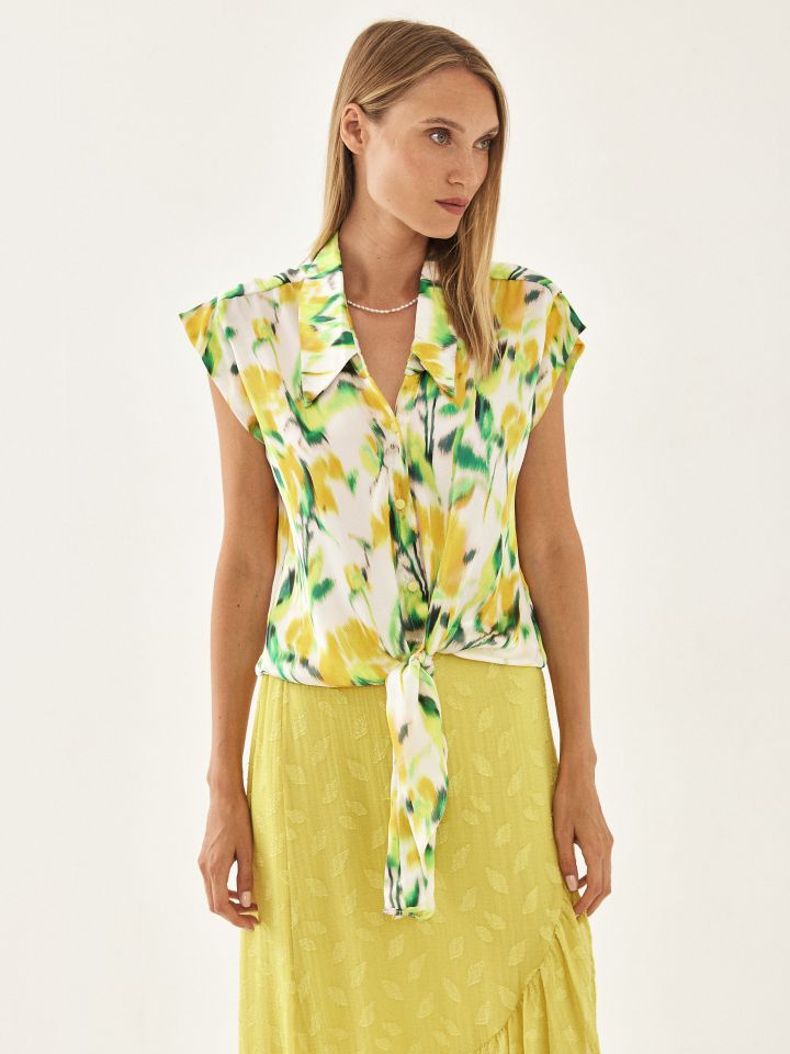 חולצה סטן קשירה דפוס בצבע ירוק בהיר