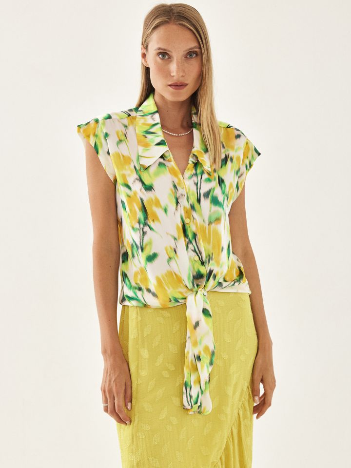 חולצה סטן קשירה דפוס בצבע ירוק בהיר