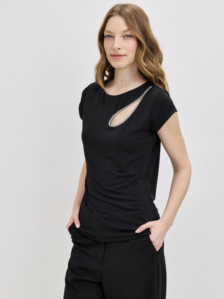 חולצה אמזון פתח אסימטרי דמוי יהלומים בצבע שחור